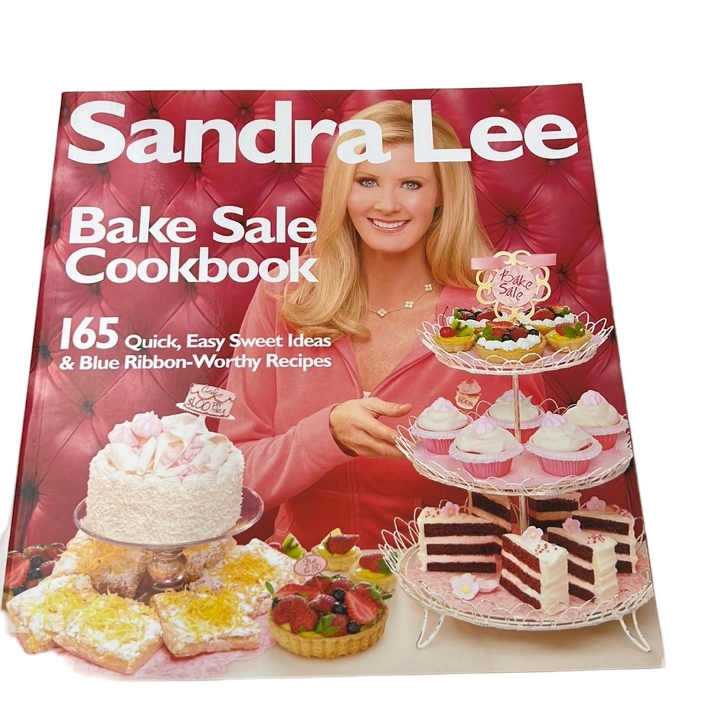 Cookbook - Bake Sale  Cookbook - Sandra Lee